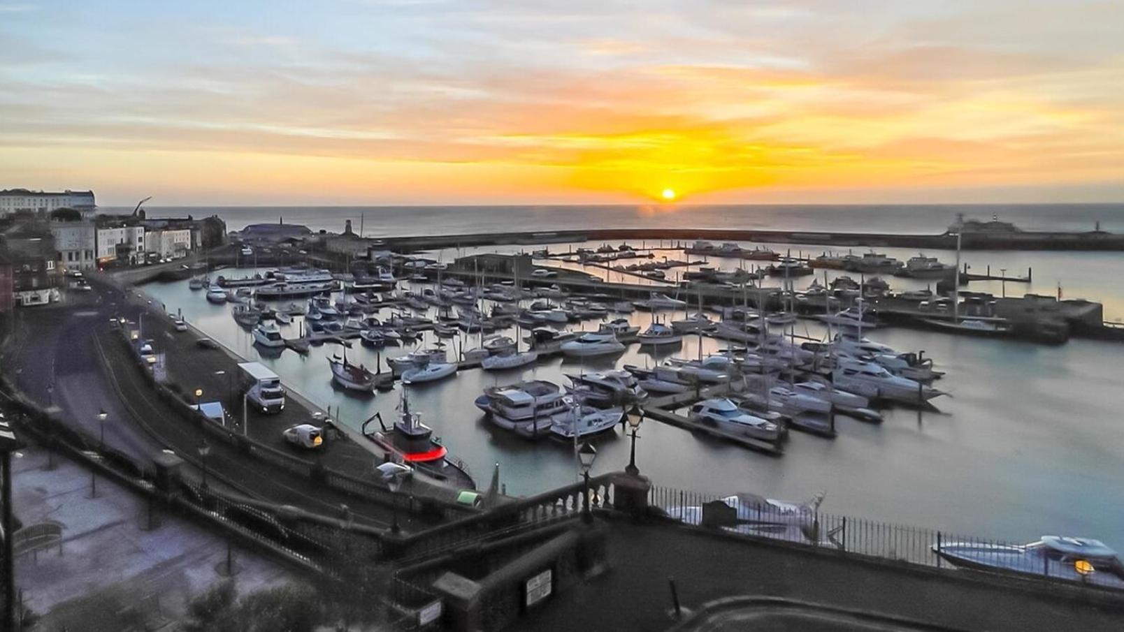 Luxury Ramsgate Harbour View By Adliv Apartment Екстериор снимка